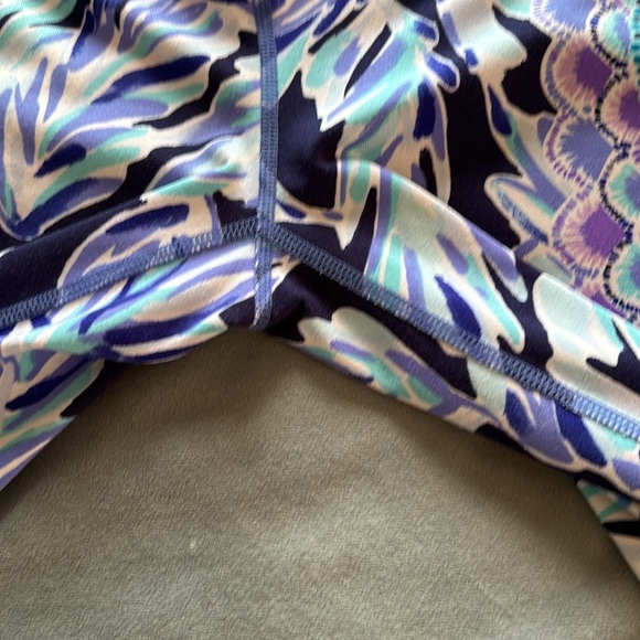 Lilly Pulitzer Colorful Patterned Leggings - Picture 8 of 9